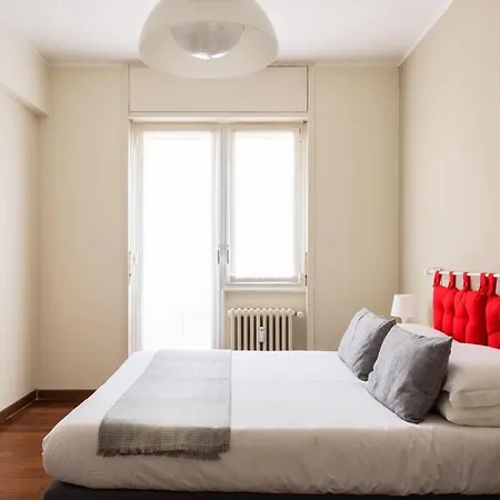 Homeathotel Reina * Milano