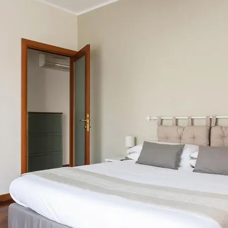 Homeathotel Reina