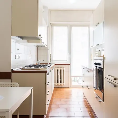 Daire Homeathotel Reina