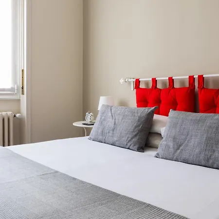 Homeathotel Reina Daire